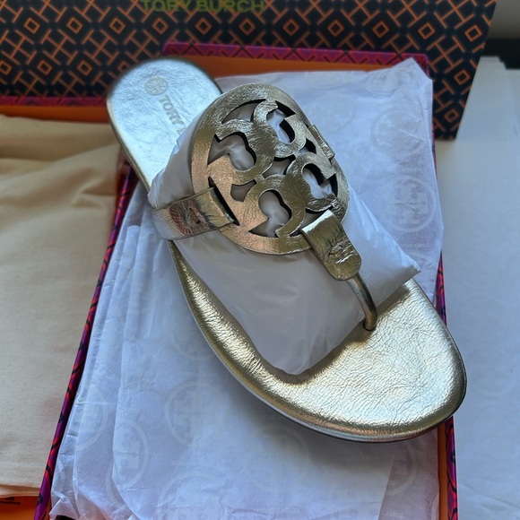 Tory Burch Miller Soft Metallic Wrinkled Leather Sandals Size 9 - Picture 1 of 12